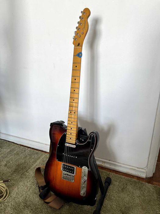 Fender Modern Player Telecaster Plus