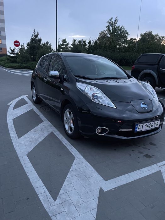 Оренда авто Nissan Leaf