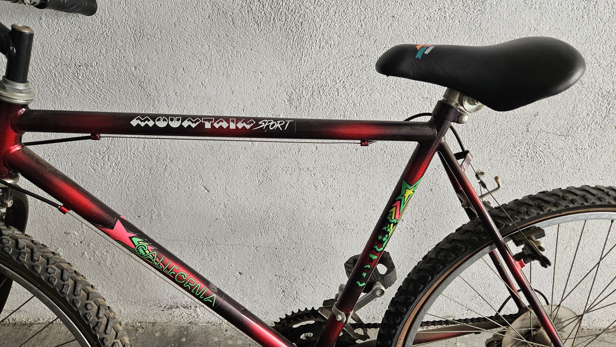 Bicicleta antiga montanha