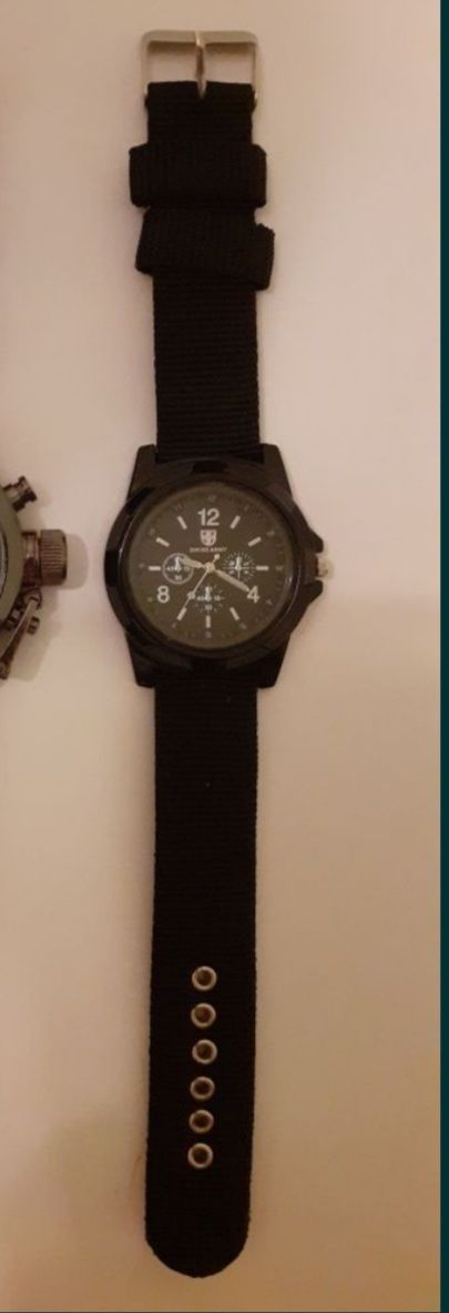 Часы наручные Swiss Army