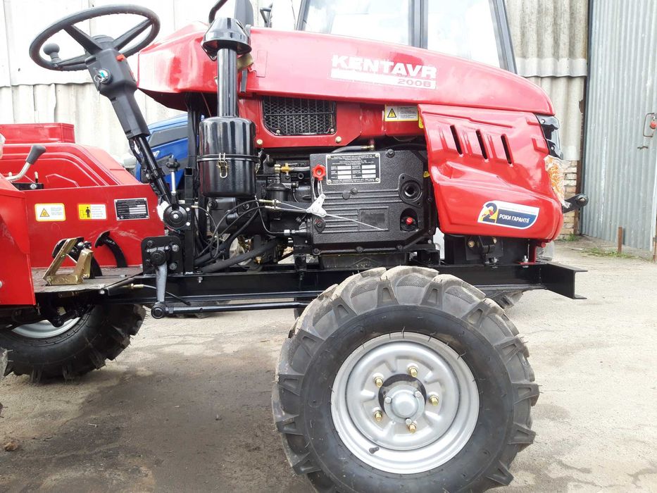 Трактор Кентавр 200 В с фрезой и плугом на 2 корпуса