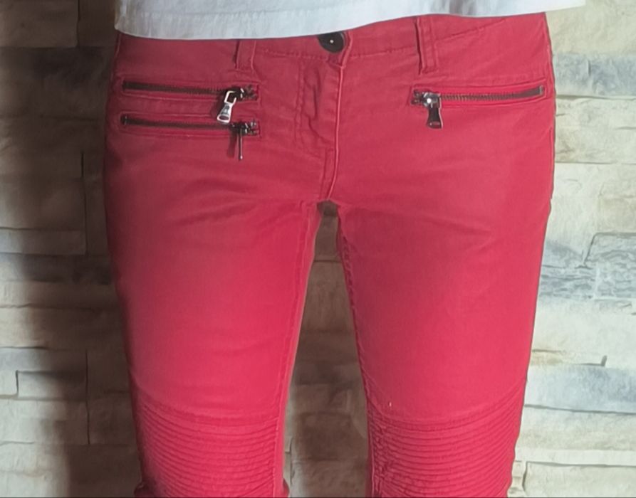 Czerwone spodnie biodrówki Stradivarius rozmiar S