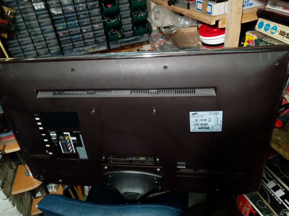 Telewizor Samsung model UE40F6320AW