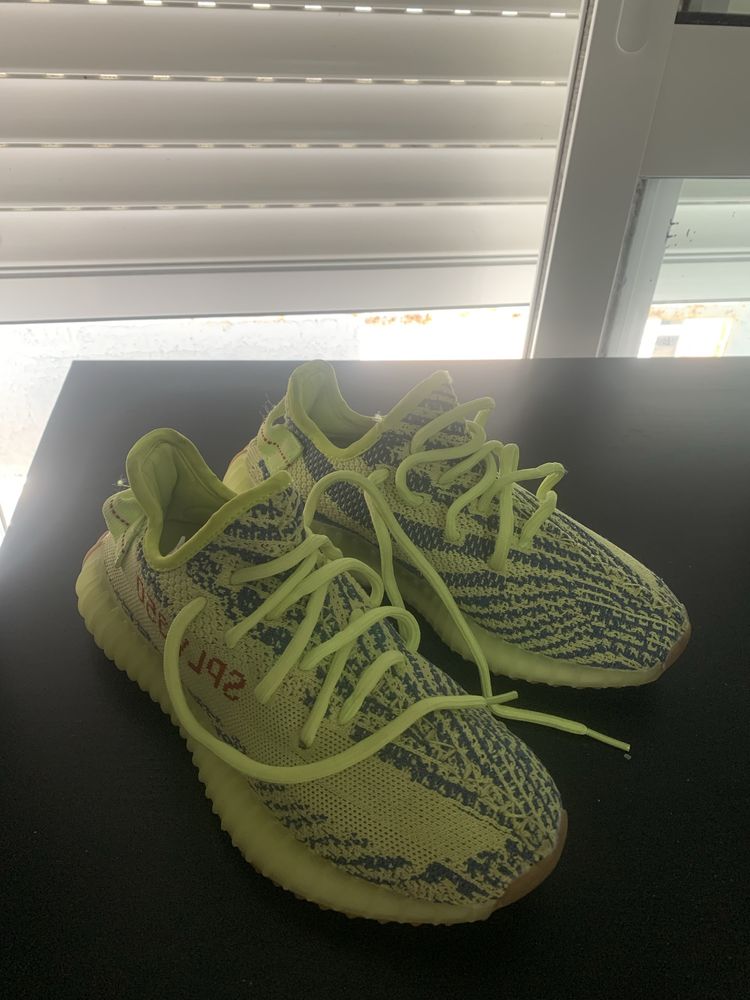 Yeezy Boost 350 V2 Semi Frozen Yellow