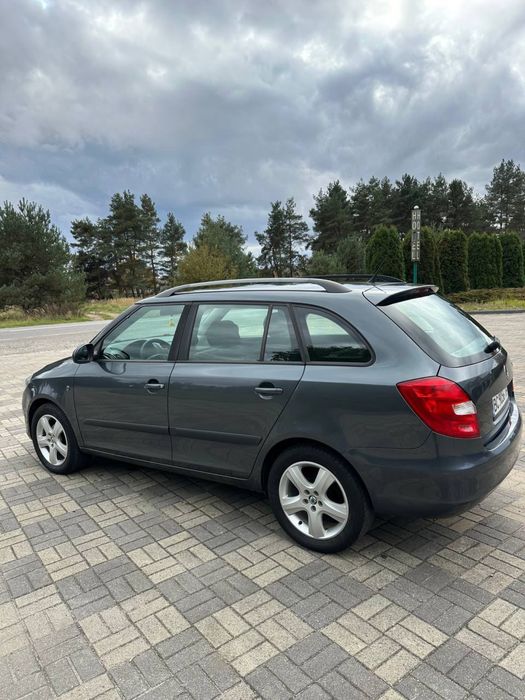 Skoda fabia 2011р