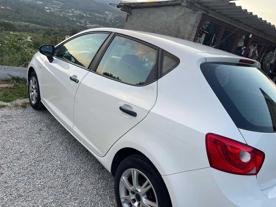 Seat ibiza 1.2 tdi 2010