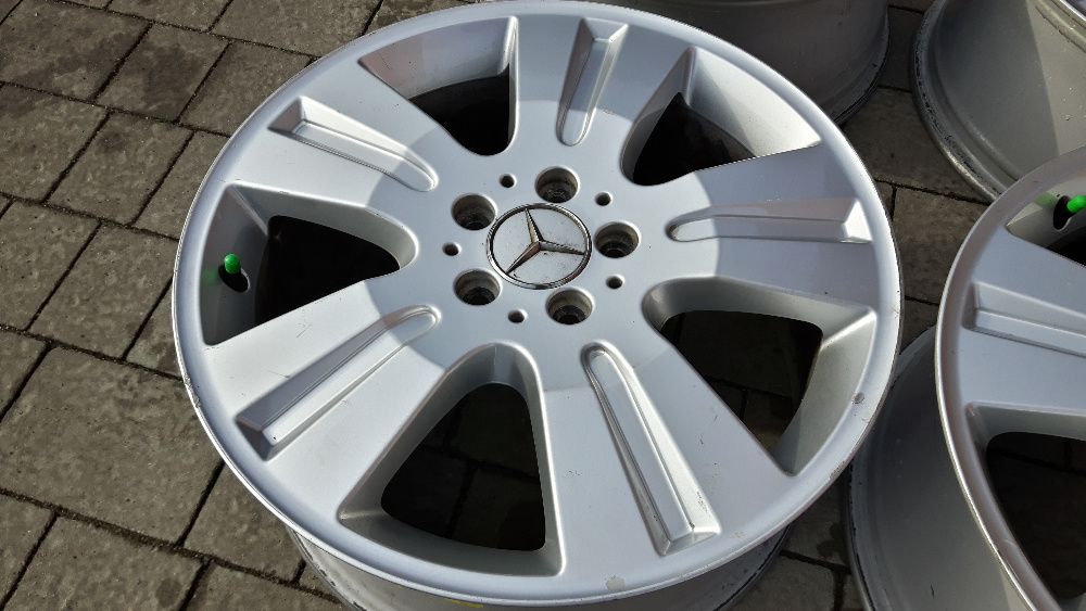 Felgi 18'' Aluminiowe Mercedes ML GL ORYGINAŁ 8J18 ET-60