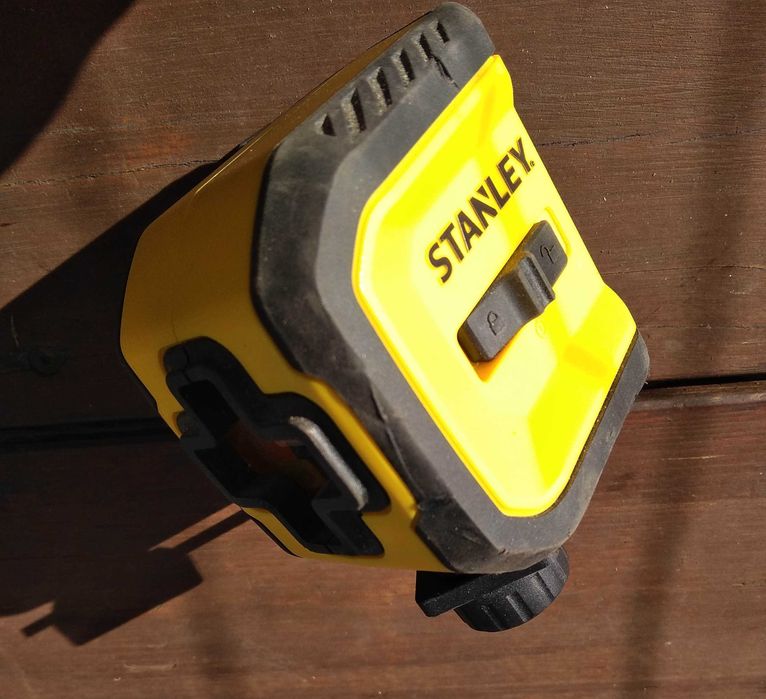 Laser de Nivelação STANLEY Cruz