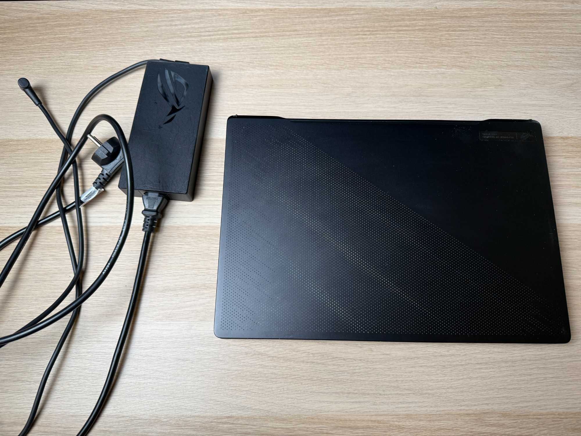 ASUS Zephyrus M16 165Hz (RTX 3060) i7-12700H (RAM 16GB) 512 GB m.2