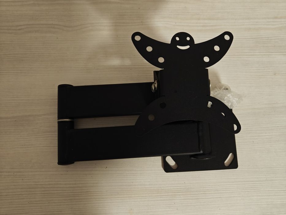 Кронштейн для телевізора 22-32" на стіну