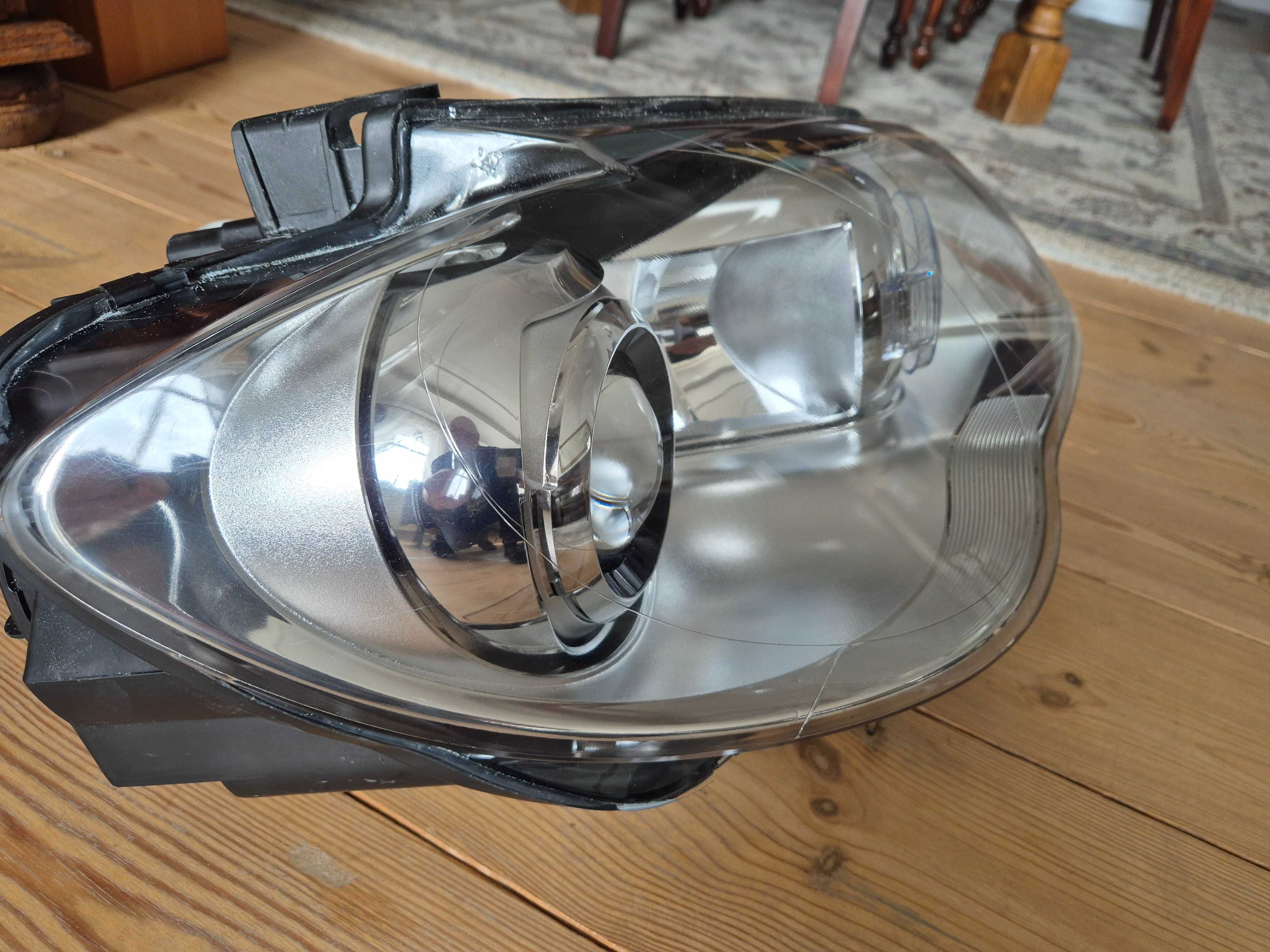 Volkswagen touran lift lampa przód prawy