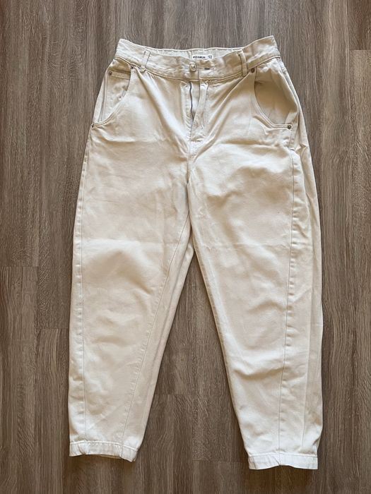 Джинси bershka в молочному кольорі