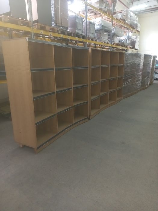 Стелажі з Фанери