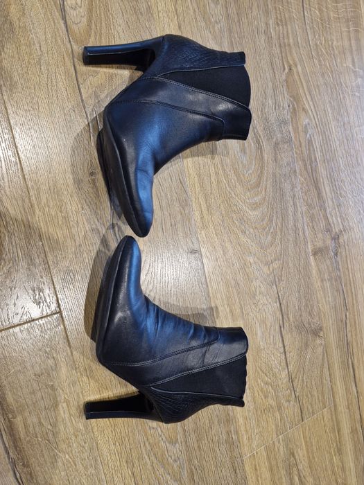 Botki, czarne, r. 37