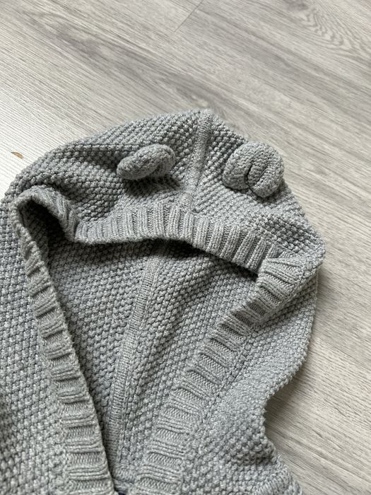 Sweter ponczo z uszkami misia Gap r. 3t