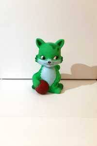 Іграшка лисеня зелене з м'ячем коричневим гумове для ігор та для ванни