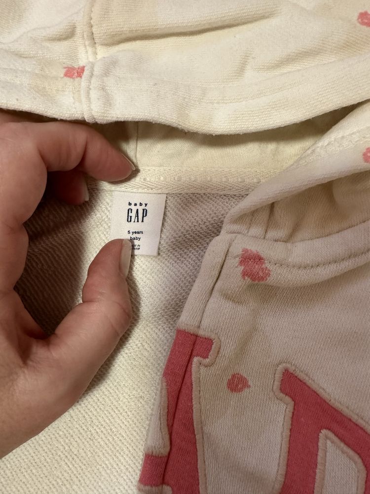 Костюм Gap.