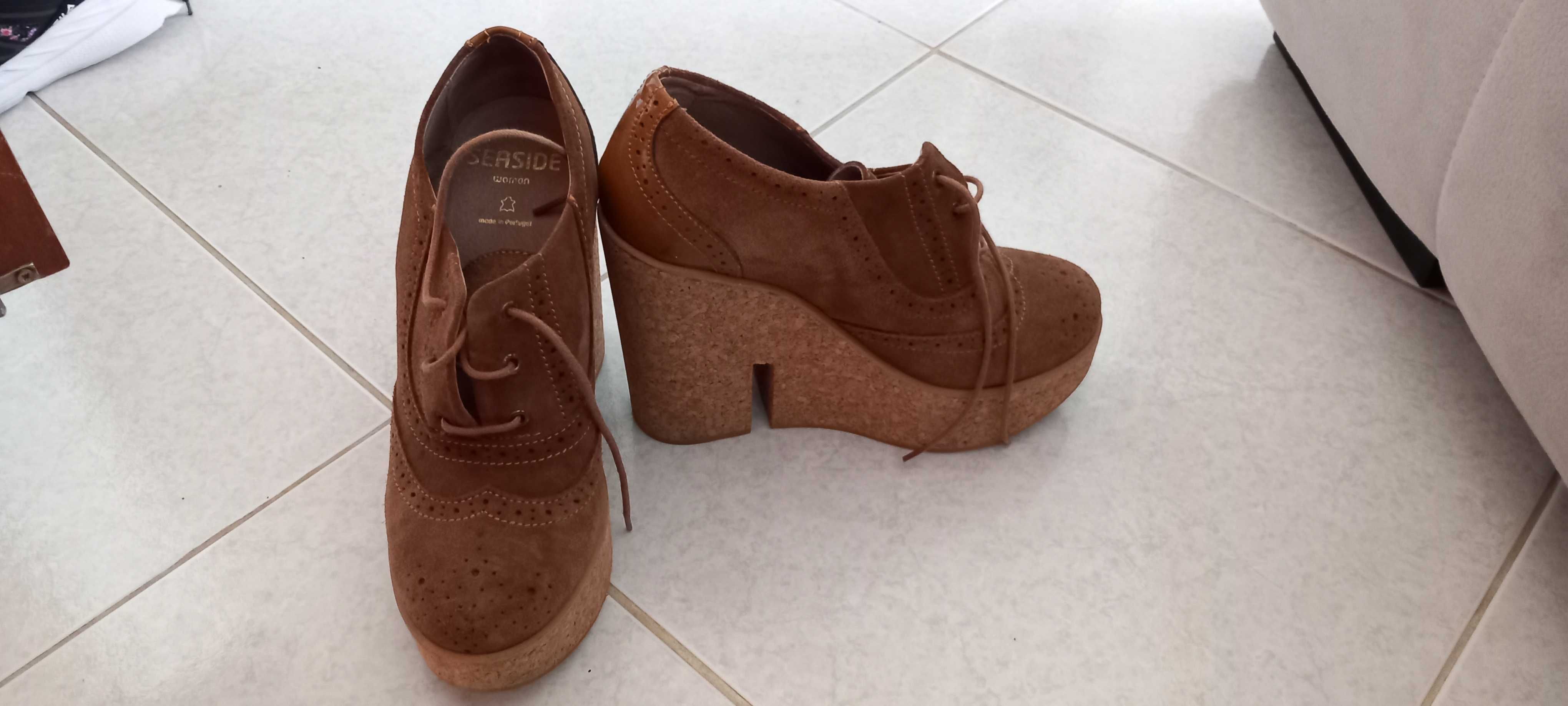 Botas e sandalias  salto alto