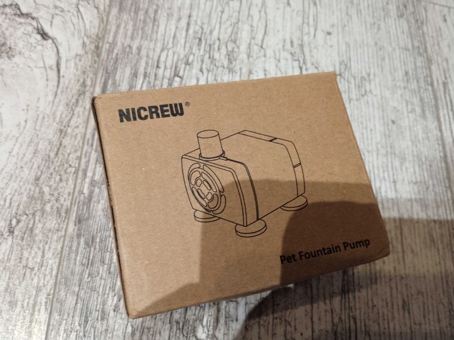 NICREW pompa fontanna dla psa i kota