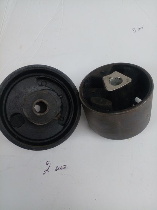 Нові подушки двигуна