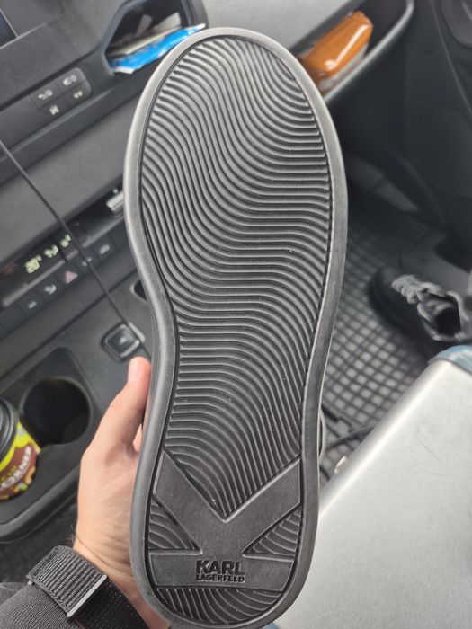 Sprzedam pilnie  buty Karl Lagerfeld