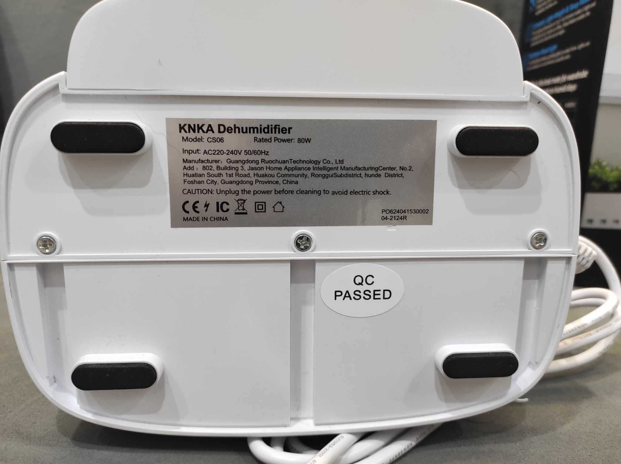 Duży osuszacz powietrza KNKA model. CS06. 1,1/dobę, na 30mkw, 80W. LED
