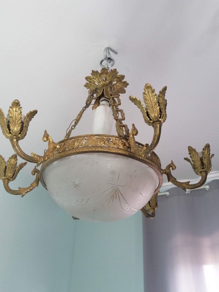 Stara, przedwojenna lampa mosiężna z kryształowy kloszem