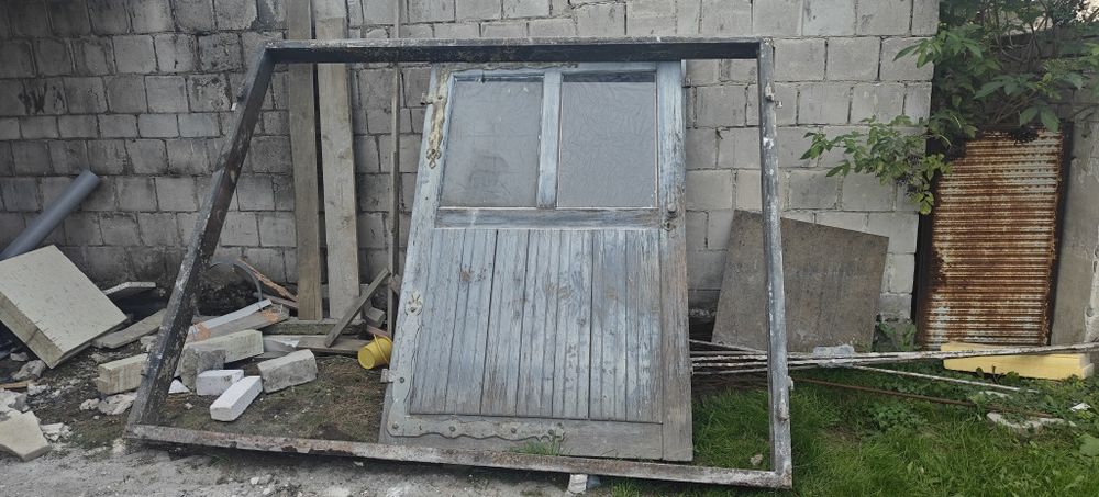 Brama garażowa z demontażu/ budowlana