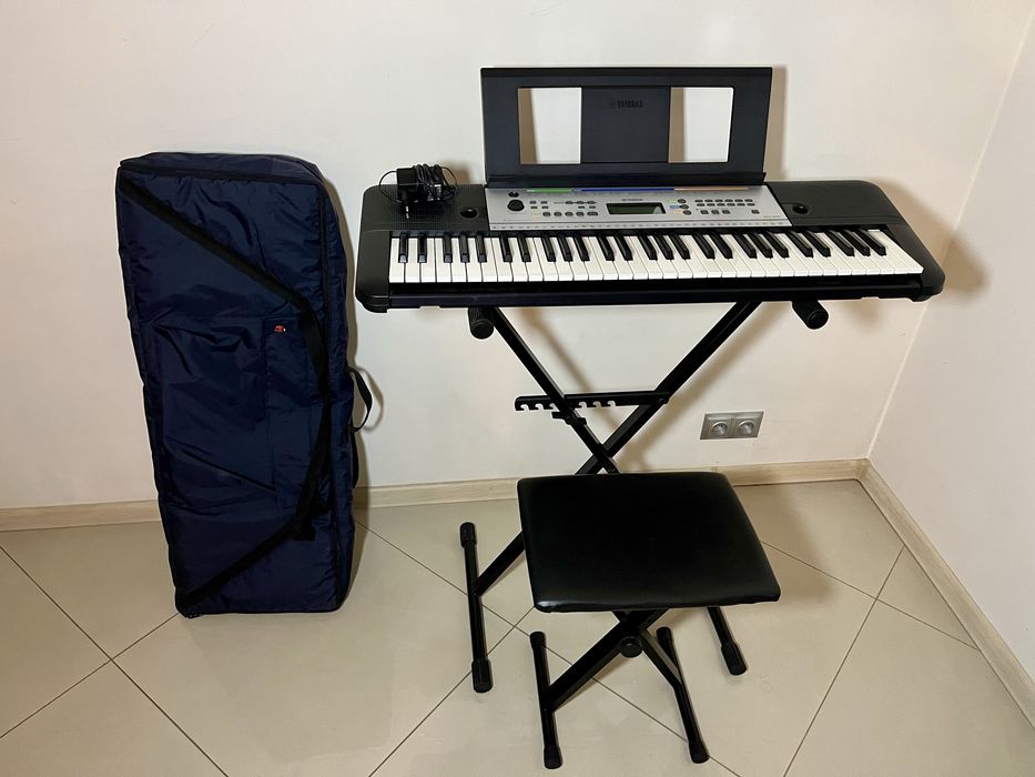 Keyboard Yamaha YPT-255, statyw,krzesło, pokrowiec (zestaw na prezent)