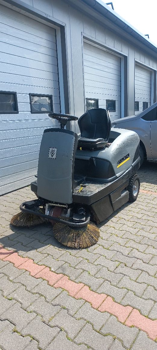 Zamiatarka karcher 100/100 R