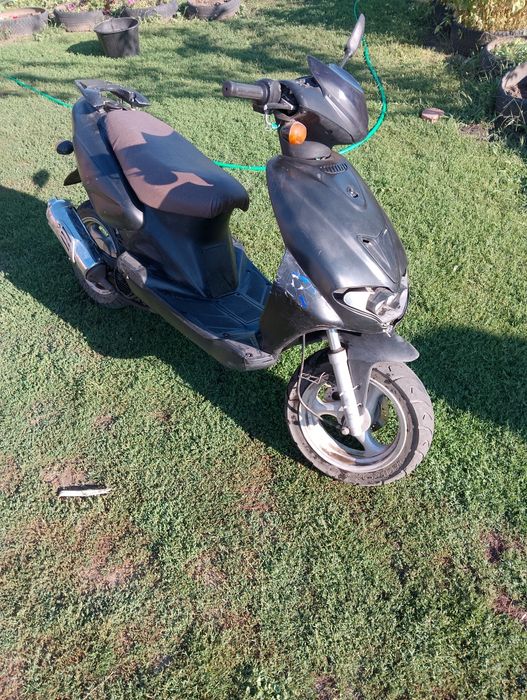 Скутер Defiant velon 2008