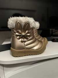 Нові зимові теплі черевики 22 розмір на дівчинку