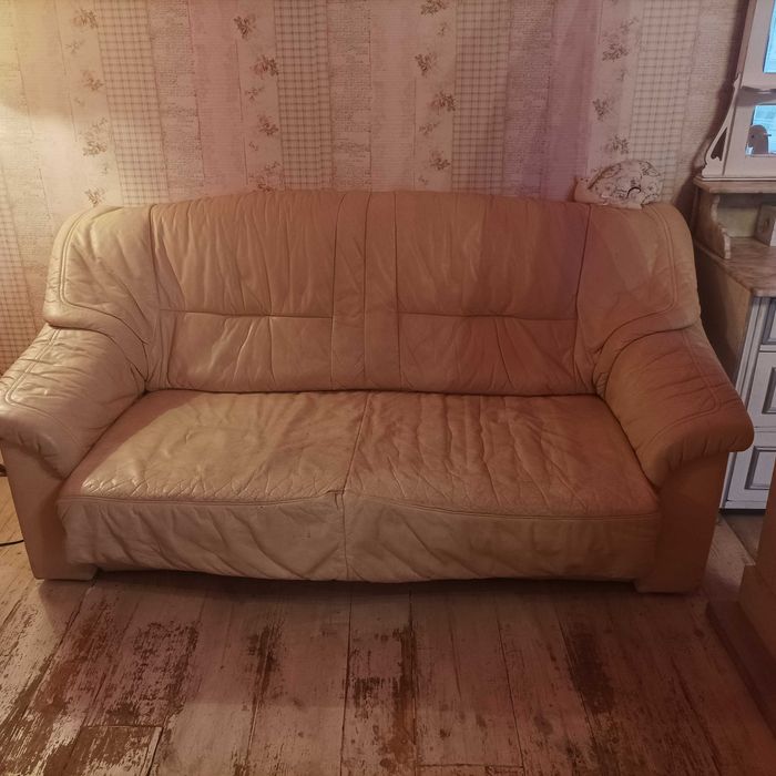 Oddam za darmo skórzaną sofę
