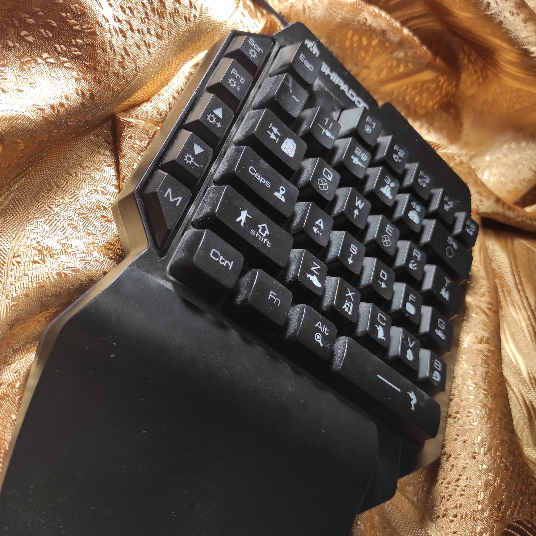 Мобільний ігровий Bluetooth-адаптер