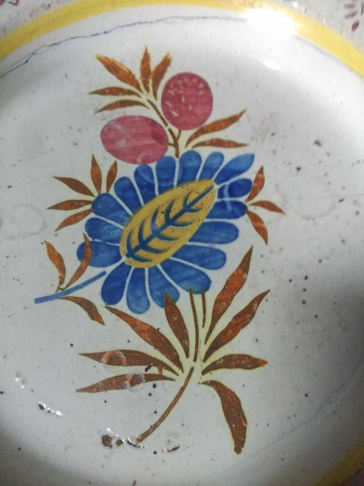 Faiança - Prato com 28cm