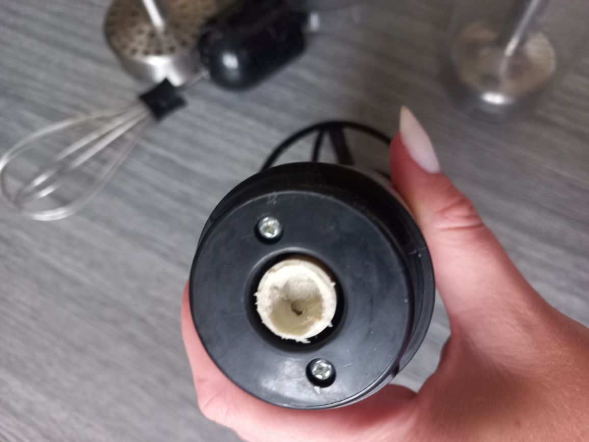 Блендер royals 1000w
