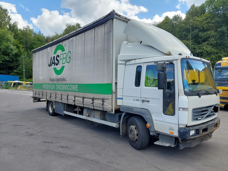 Volvo FL 220  Volvo FL 6 220