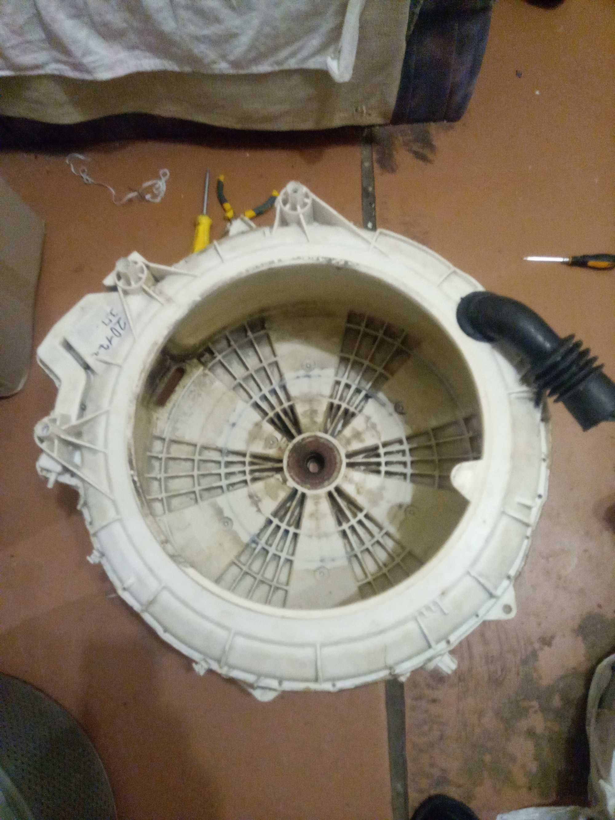 Hotpoint Ariston . По запчастям-разборка .