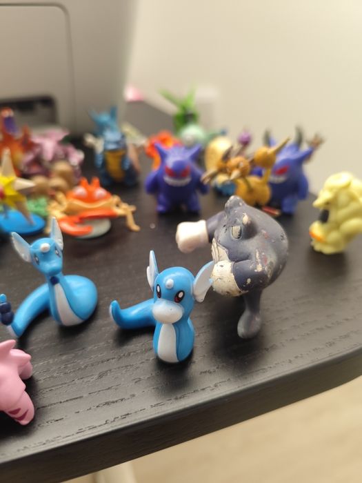 Vendo conjunto figuras Pokémon