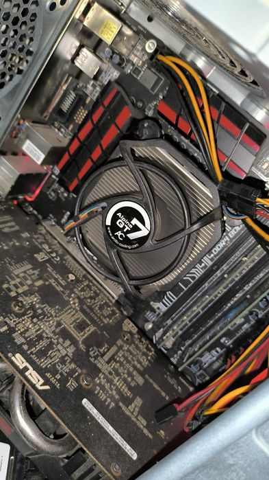 Комплект b150+Xeon 1245v5( i7 6700)+16gb ddr4