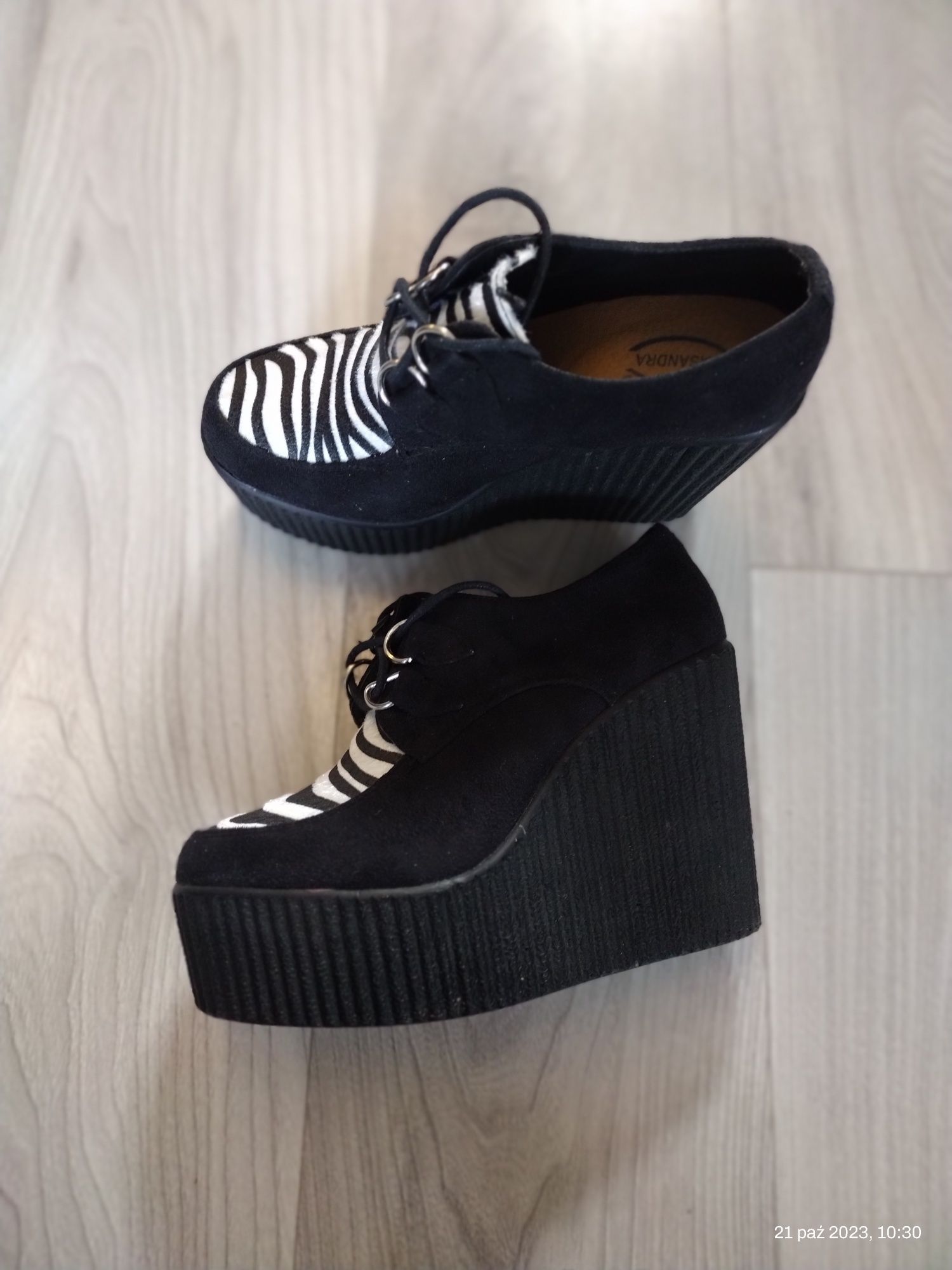 Buty na koturnie rozmiar 39