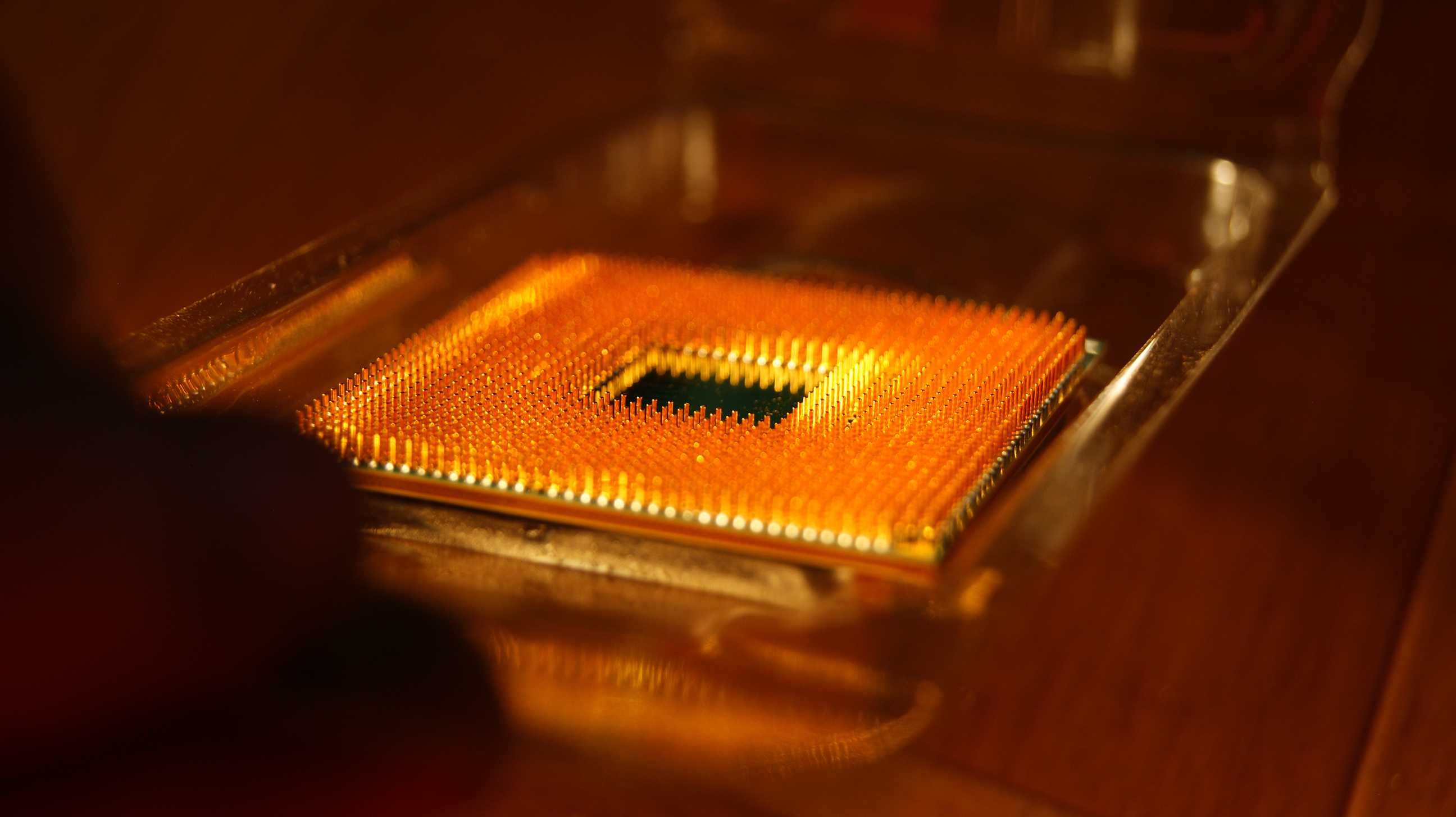 AMD Ryzen 7 1700  3.0/3.7 GHz BOX +oryginalne chłodzenie, sprawny 100%