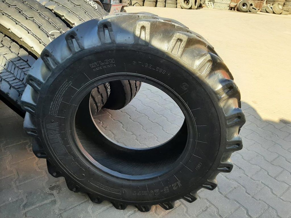 2x Opona używana przemysłowa 12.5-20 12.5R20 MAXDURA 400zł(szt.) W4321