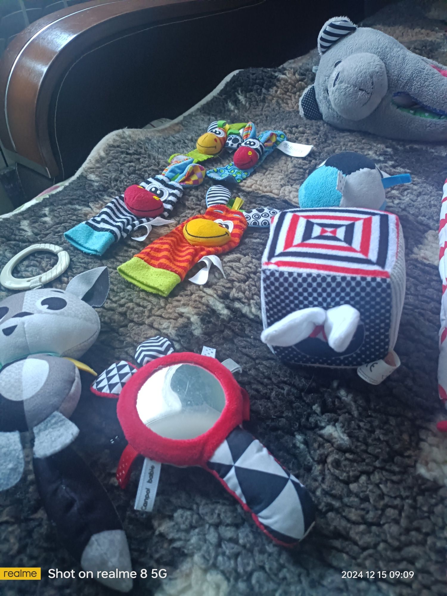 Mata edukacyjna sensoryczna Canpol babies, plus zabawki sensoryczne