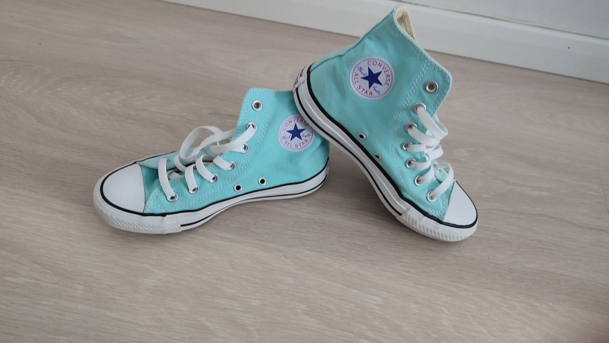 Damskie buty trampki do kostki sznurowane Converse rozm 36,5 cm turkus