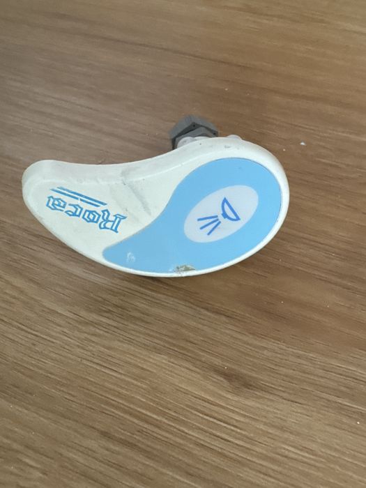 Botao de banheira de hidromassagem Roca