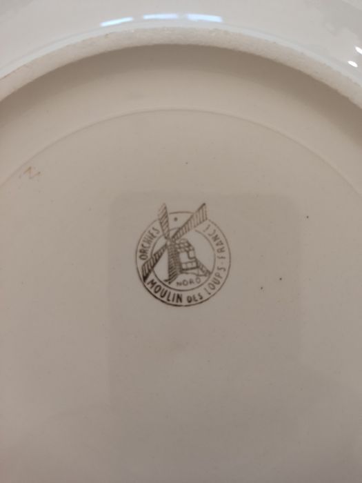 Посуд, тарілки фаянсові (Франція)