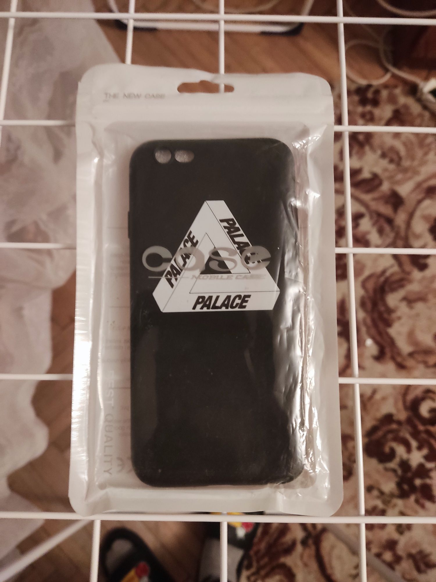 iPhone 8 case z nadrukiem PALACE, ASSC