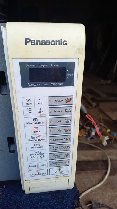 Панель керування мікрохвильовою пічкою Панасонік NN-GT347W