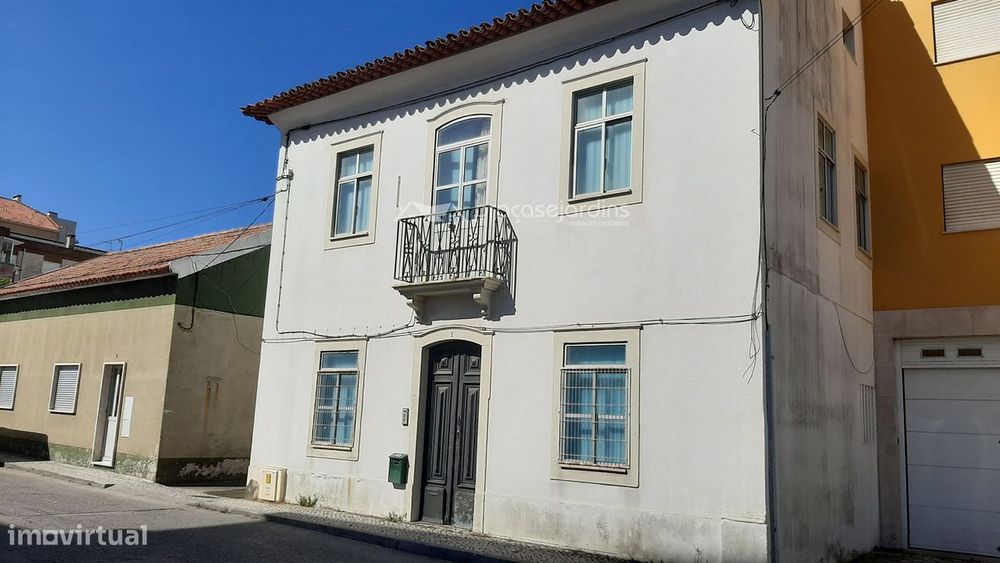 Fantástico prédio T8 - Marinha Grande